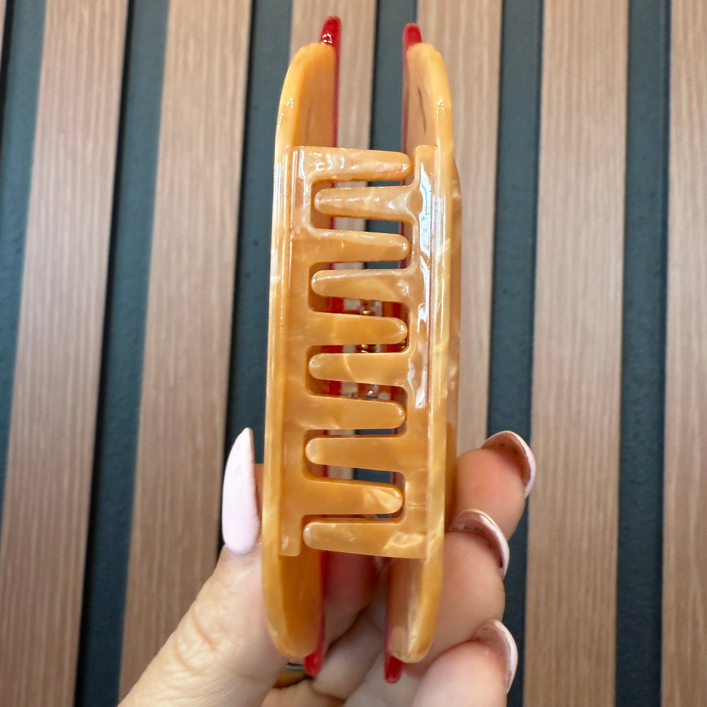 Go Phils Hot Dog Claw Clip