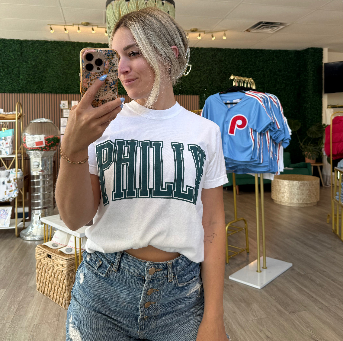 Philly Puff Tee