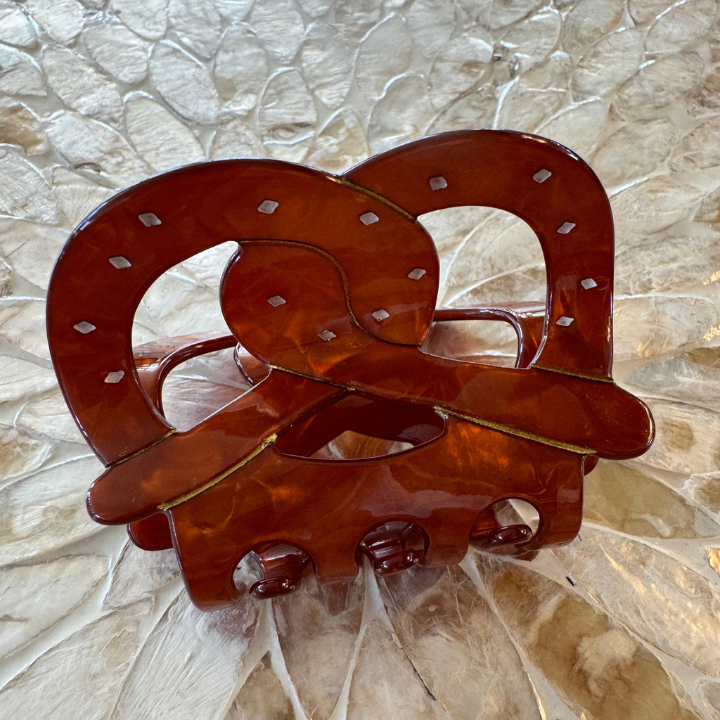 Pretzel Claw Clip