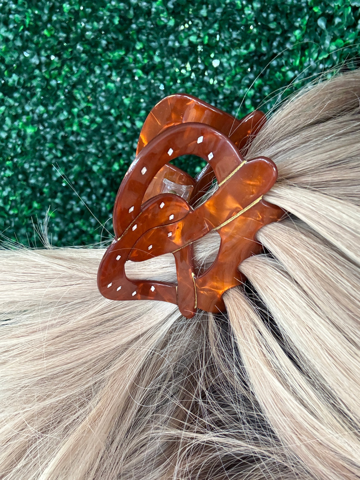 Pretzel Claw Clip