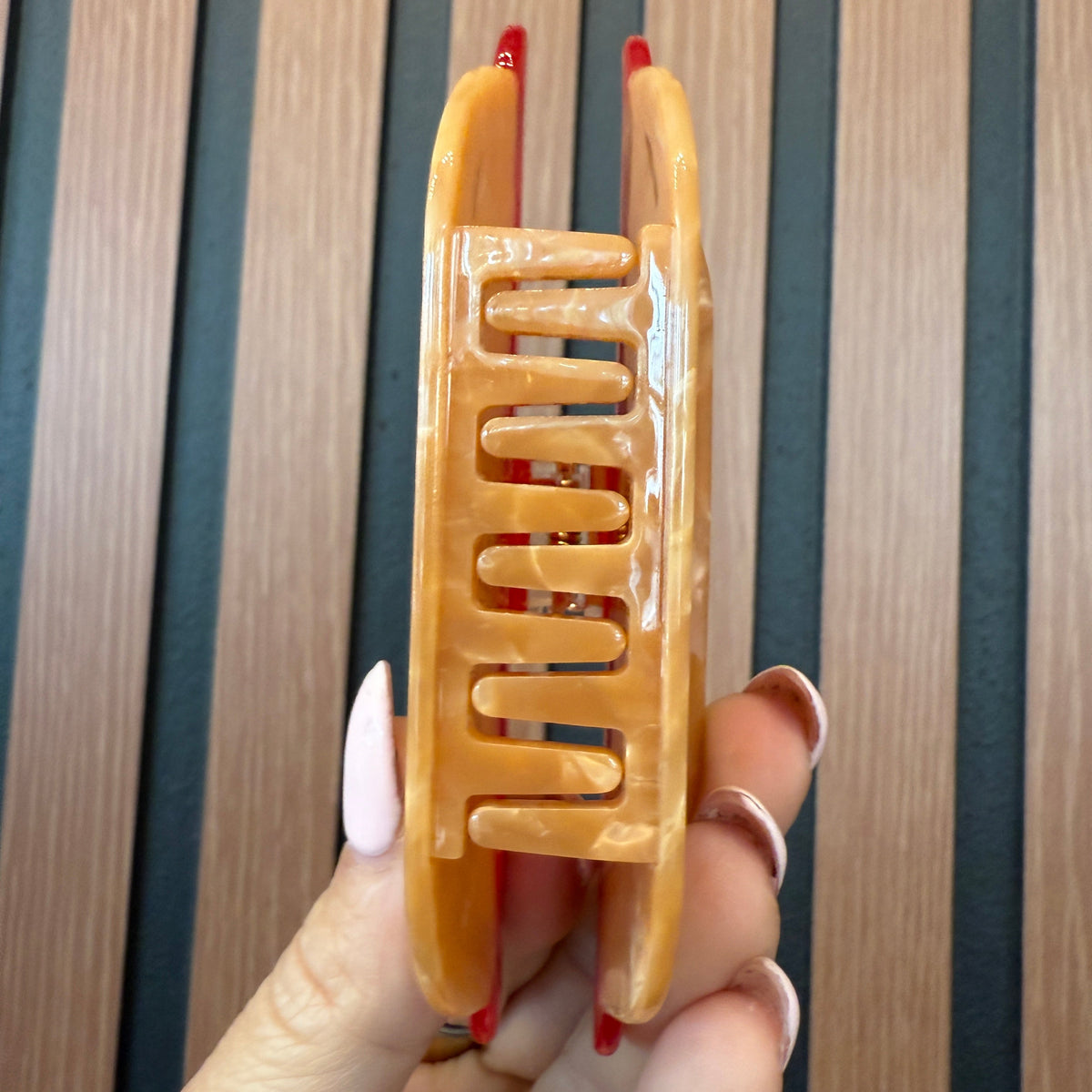 Go Phils Hot Dog Claw Clip