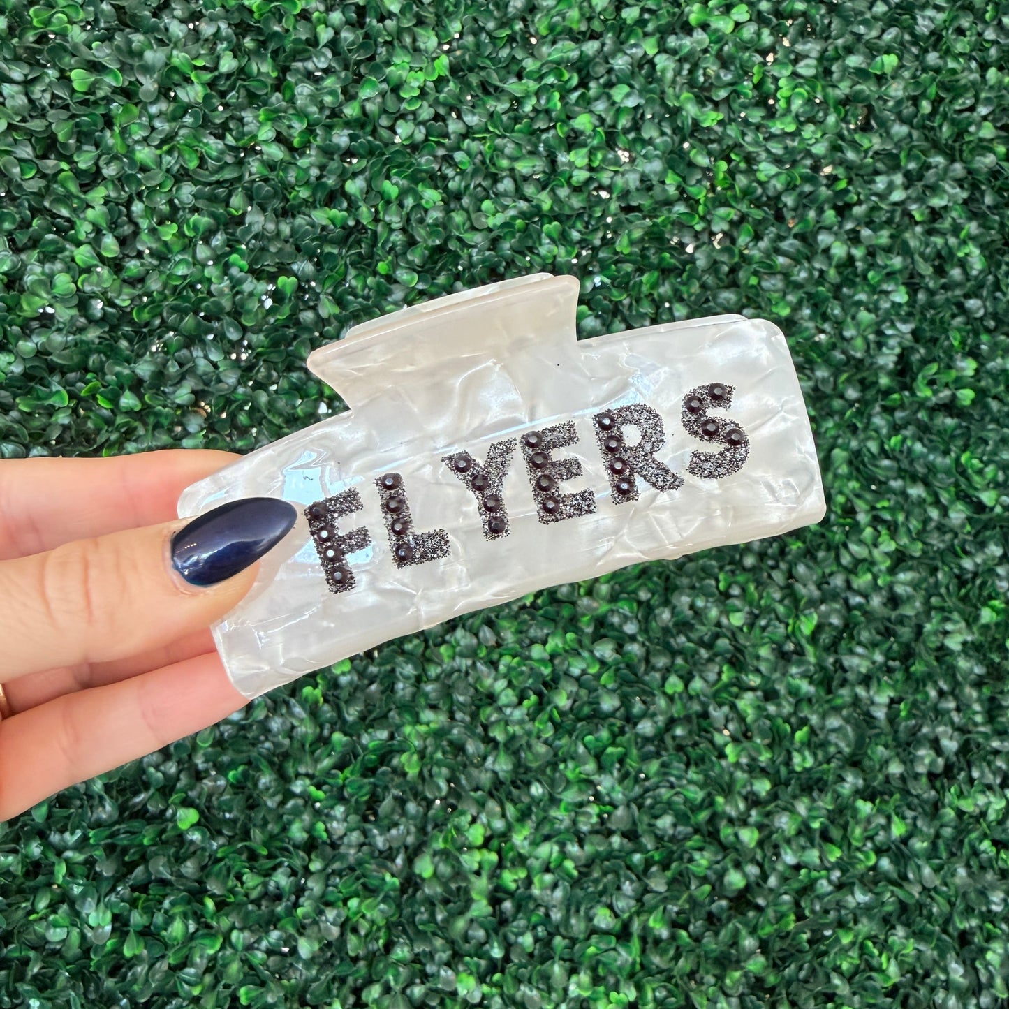 Flyers Text Claw Clip